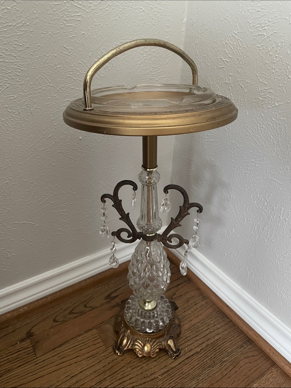 Vintage Hollywood Brass ashtray - Gold and Clear Accent